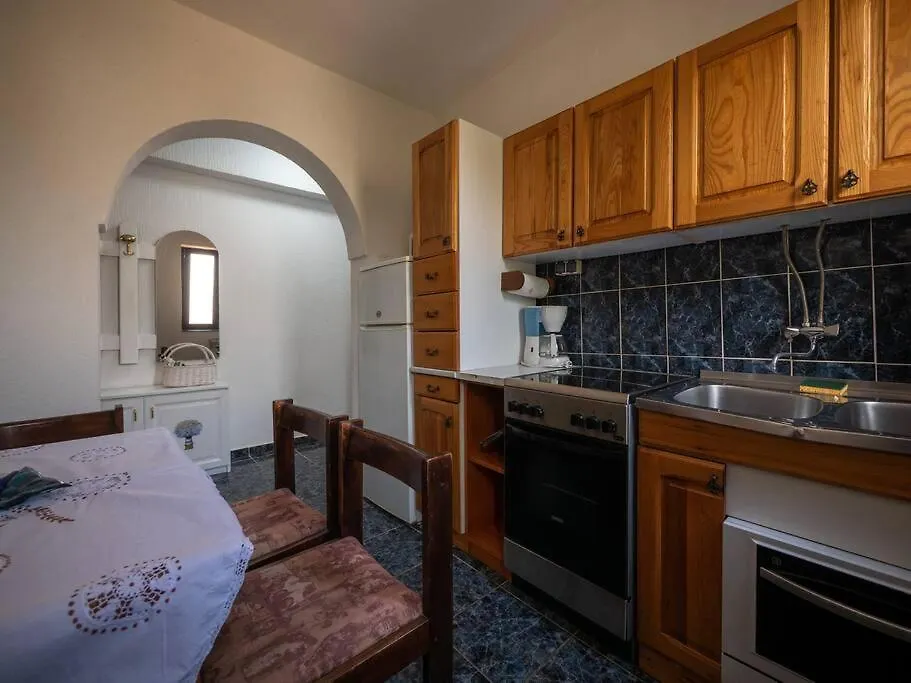 Quaint 2 Bedroom Apartment Mandre 0*,  Croatia